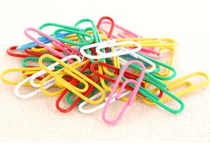實(shí)用與美觀兼?zhèn)?25支45mm彩色回形針的辦公新體驗(yàn)